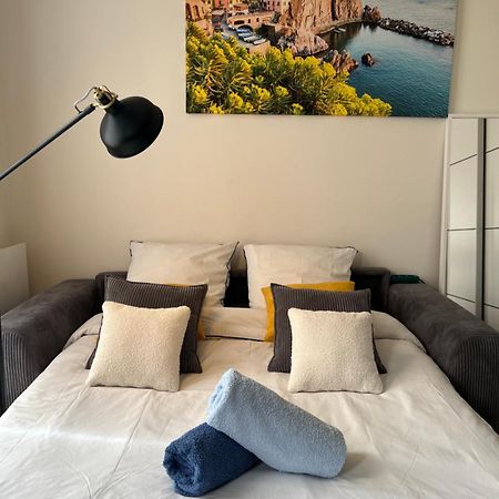 Grand Studio Lumineux En Plein Coeur De Versailles Buitenkant foto